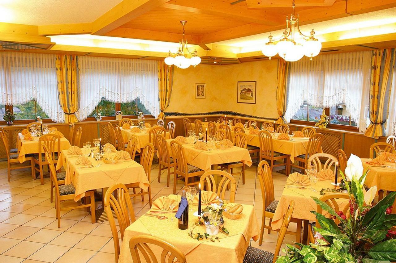 Gasthof-Hotel Winkler Muhldorf  ภายนอก รูปภาพ