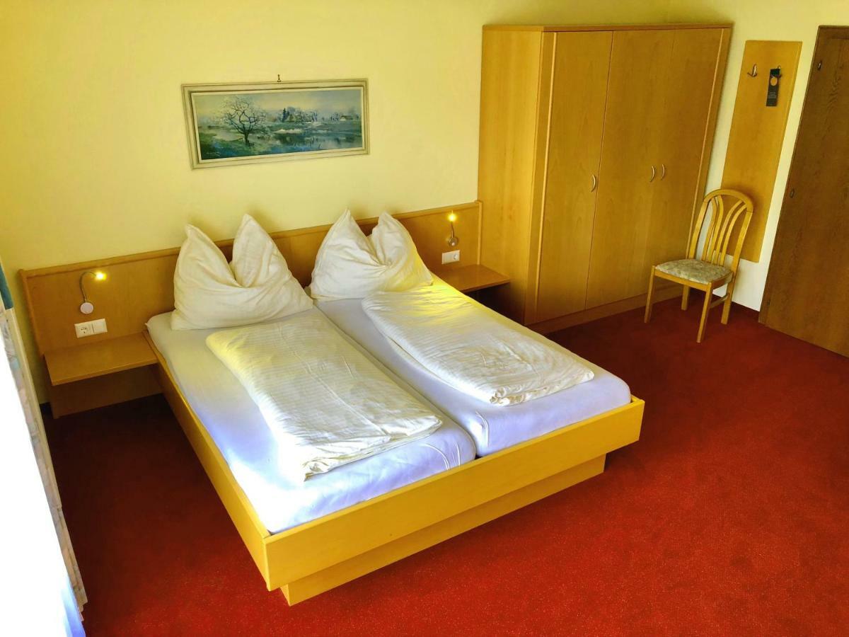 Gasthof-Hotel Winkler Muhldorf  ภายนอก รูปภาพ